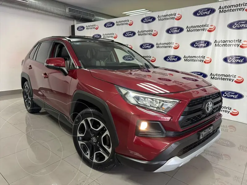 Foto Toyota RAV4 Adventure usado (2019) color Rojo precio $449,000