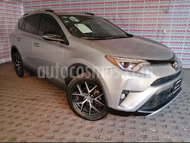 Foto Toyota RAV4 SE 4WD usado (2016) color Plata precio $320,000