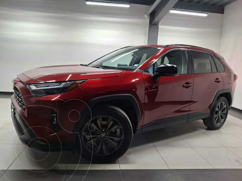 Foto Toyota RAV4 XLE usado (2023) color Rojo financiado en mensualidades(enganche $112,200 mensualidades desde $11,068)