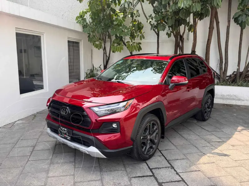 Foto Toyota RAV4 Adventure usado (2022) color Rojo precio $530,000