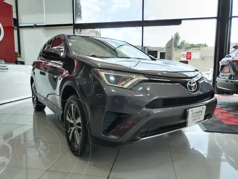 Foto Toyota RAV4 XLE 4WD usado (2017) color Gris Oscuro precio $279,000