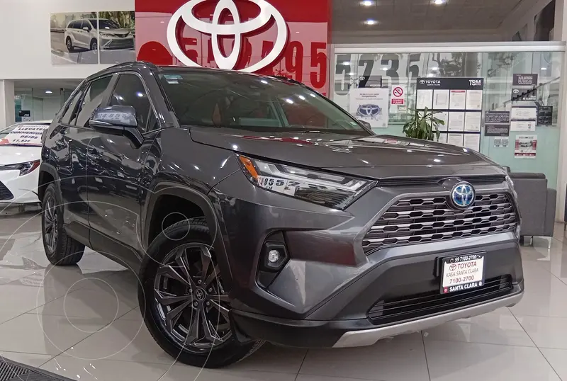 Foto Toyota RAV4 Limited usado (2023) color Gris precio $705,000