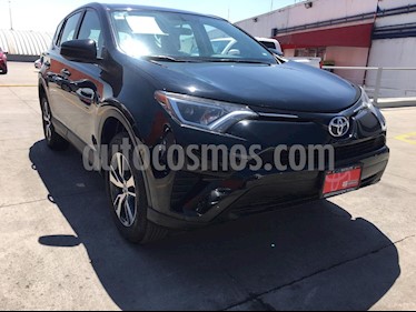 Toyota RAV4 LE usado (2017) color Negro precio $275,000