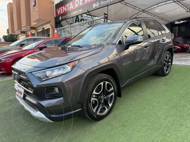 Foto Toyota RAV4 Adventure usado (2021) color Gris precio $519,999