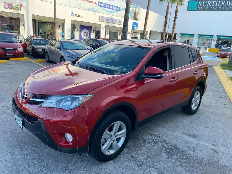 Foto Toyota RAV4 XLE usado (2013) color Rojo precio $269,000