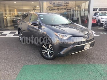 foto Toyota RAV4 XLE Plus 4WD usado (2018) color Gris Oscuro precio $369,000