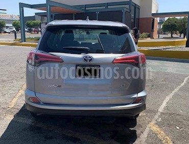 foto Toyota RAV4 LE usado (2016) color Plata precio $265,000