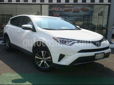 Toyota RAV4 5P XLE L4/2.5 AUT usado (2018) color Blanco precio $410,000