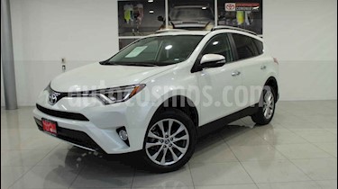 Toyota RAV4 2.4L Limited usado (2018) color Blanco precio $420,000