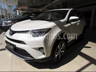 Foto venta Auto usado Toyota RAV4 VX 4x2 Aut Full (2019) color Blanco precio $44.000