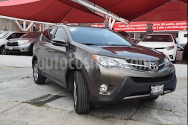 Foto venta Auto Seminuevo Toyota RAV4 XLE 4WD (2015) color Bronce