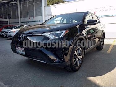 Foto venta Auto Seminuevo Toyota RAV4 XLE 4WD (2016) color Negro precio $315,000
