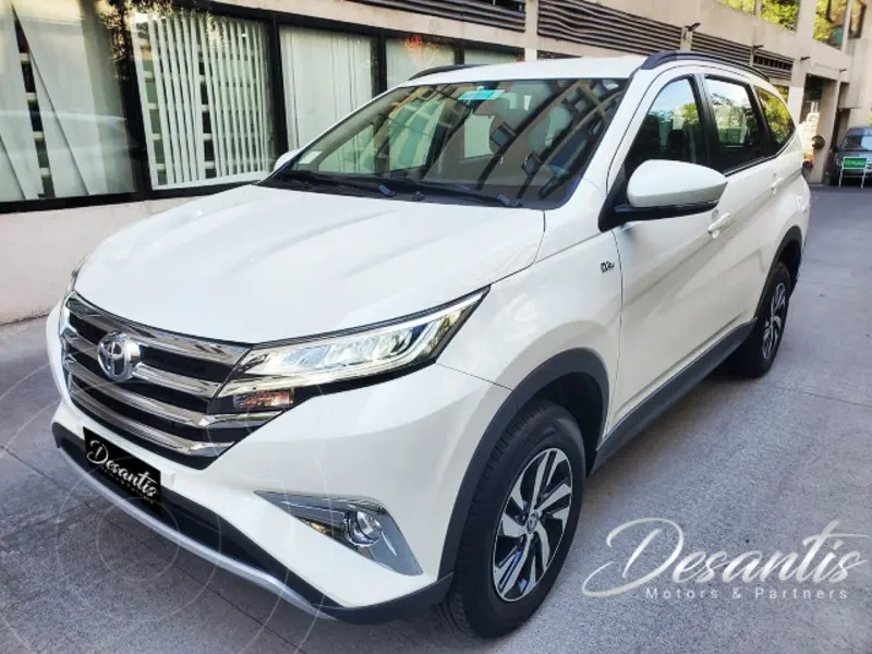 Foto Toyota Rush 1.5L XLI usado (2022) color Blanco precio $15.780.000