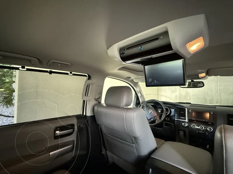 toyota sequoia