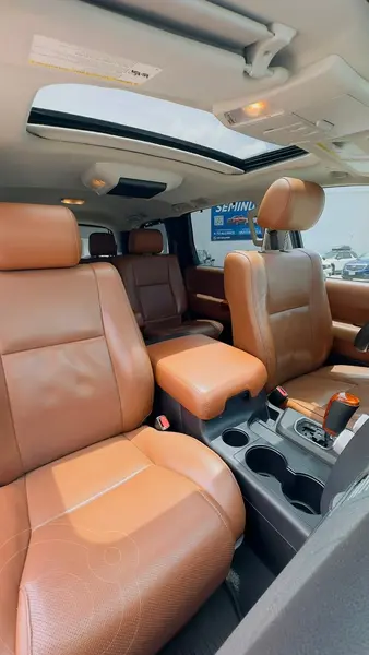 toyota sequoia