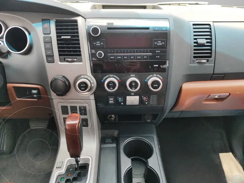 toyota sequoia