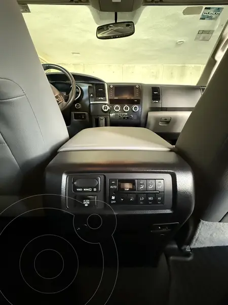 toyota sequoia