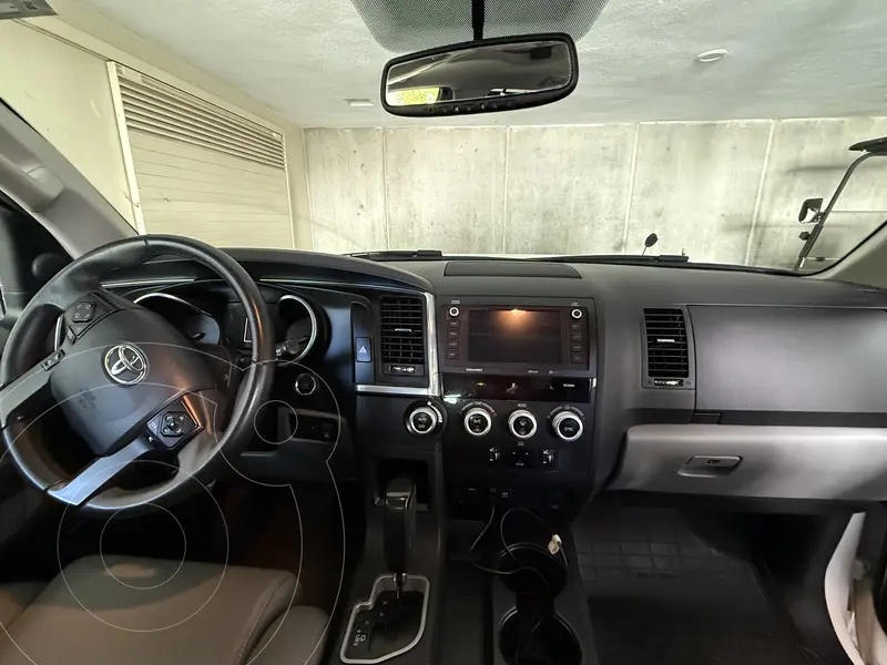 toyota sequoia