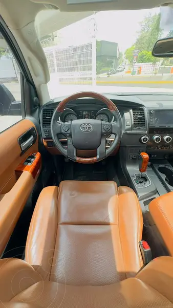 toyota sequoia