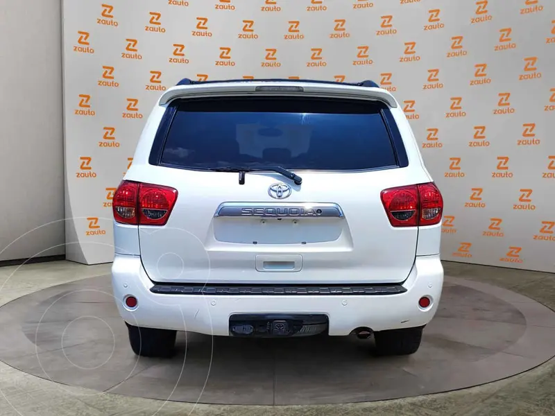 toyota sequoia