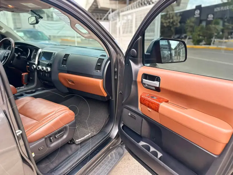 toyota sequoia