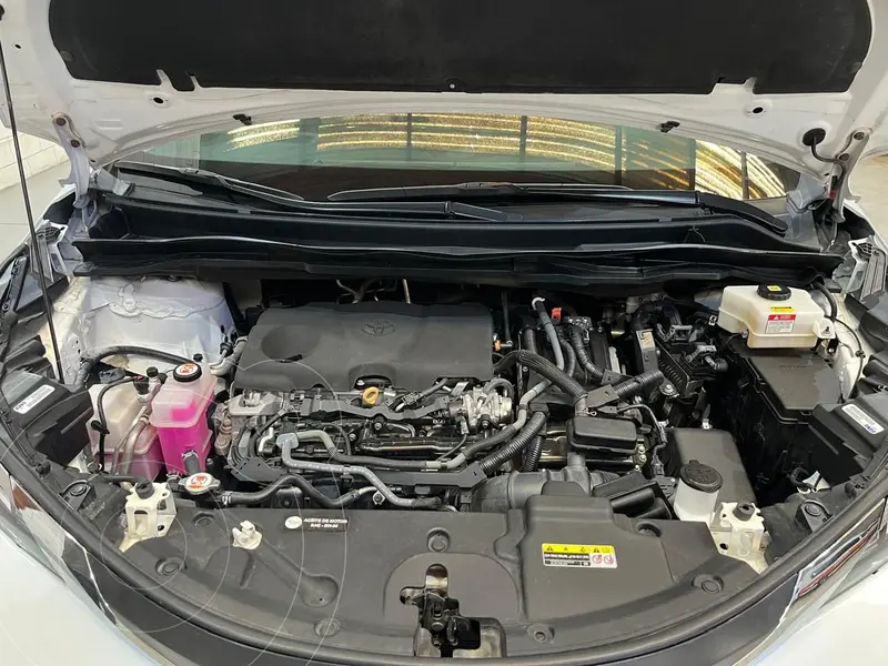 toyota sienna-hev