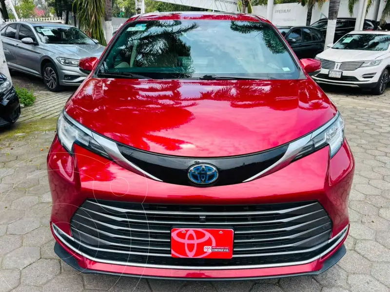 toyota sienna-hev