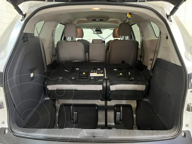 toyota sienna-hev
