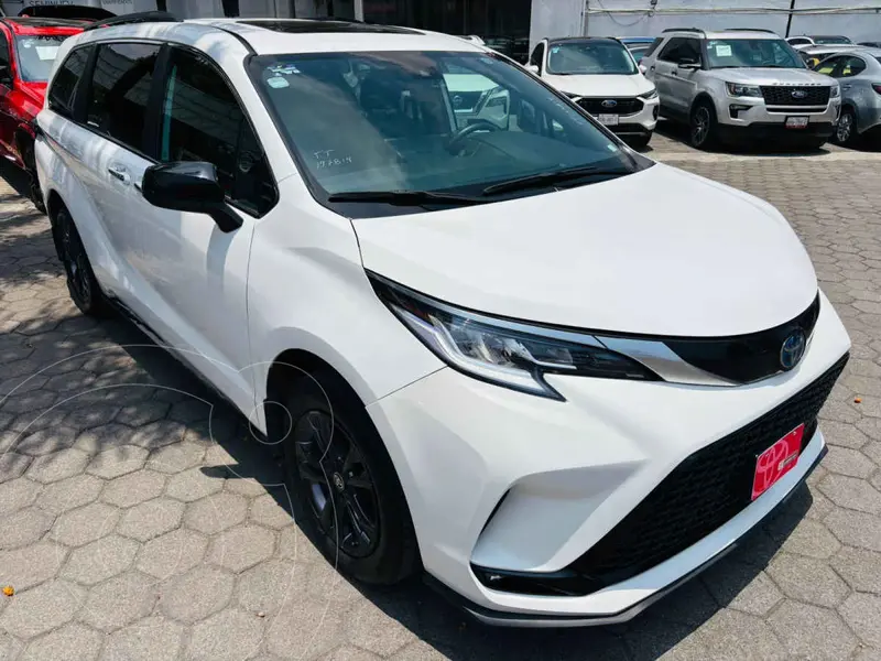 toyota sienna-hev