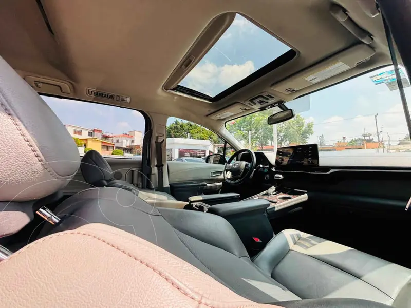 toyota sienna-hev
