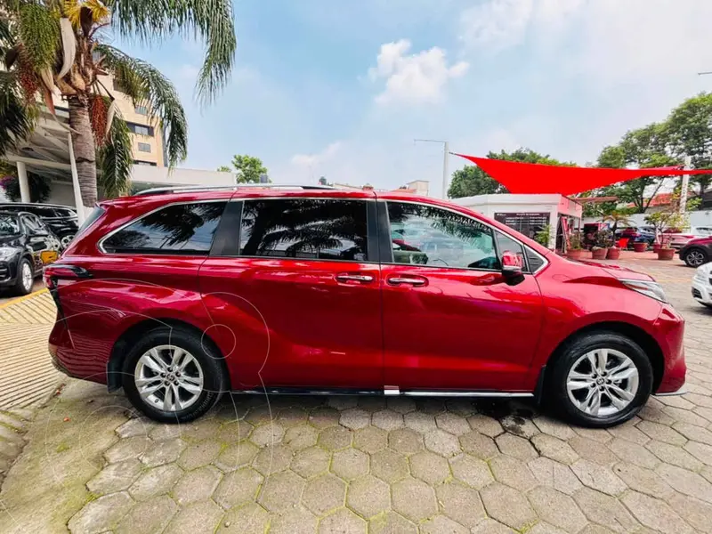 toyota sienna-hev