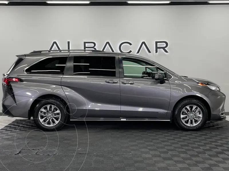toyota sienna-hev