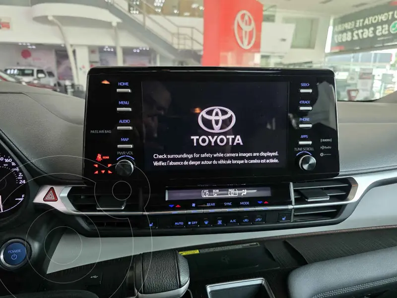toyota sienna-hev