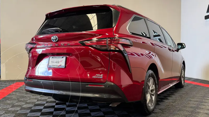 toyota sienna-hev