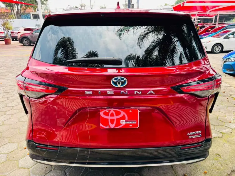 toyota sienna-hev