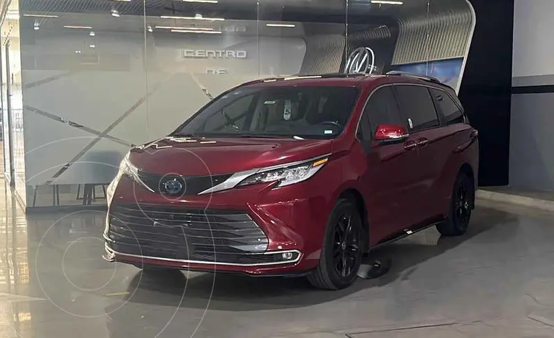 Foto Toyota Sienna HEV Limited usado (2022) color Vino Tinto financiado en mensualidades(enganche $314,038 mensualidades desde $14,264)