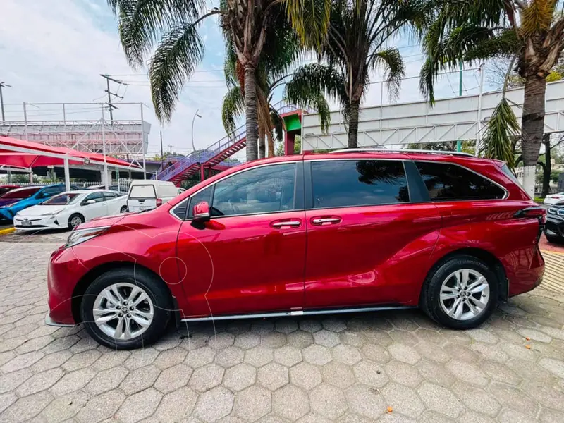 toyota sienna-hev