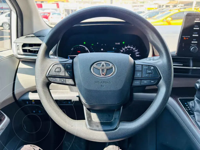 toyota sienna-hev