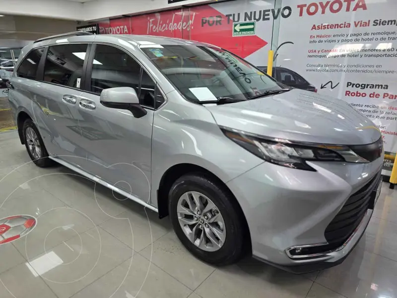 toyota sienna-hev