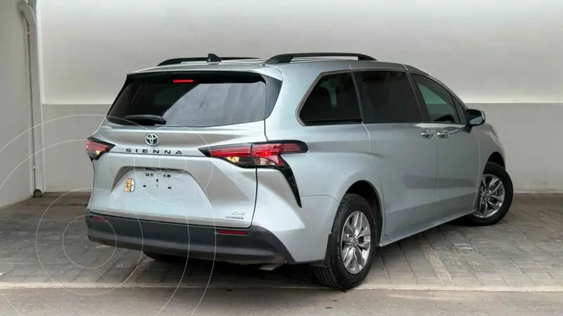 toyota sienna-hev