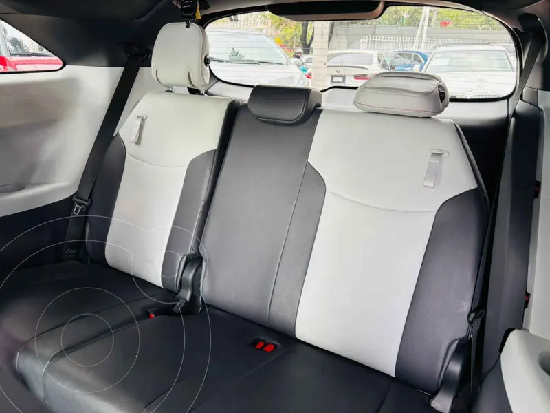 toyota sienna-hev