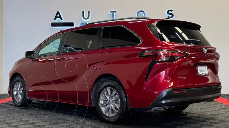 toyota sienna-hev