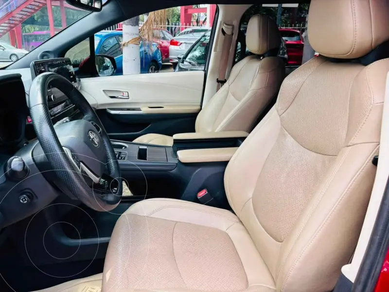 toyota sienna-hev