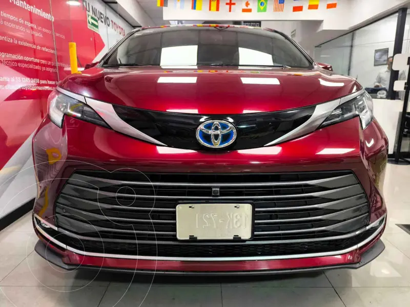 toyota sienna-hev