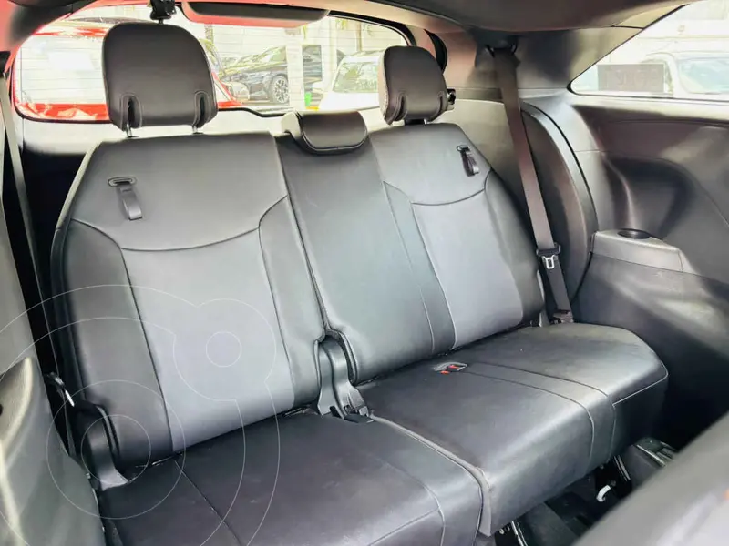 toyota sienna-hev