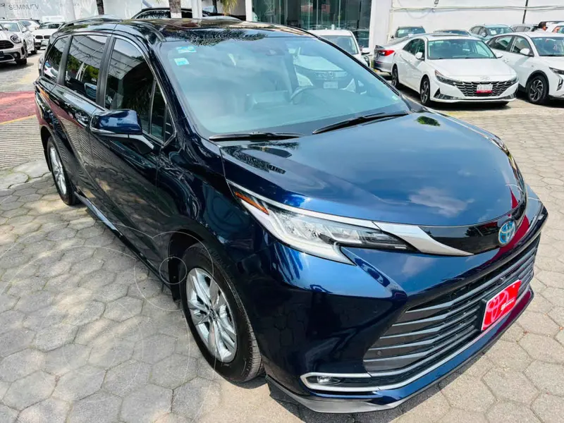 toyota sienna-hev