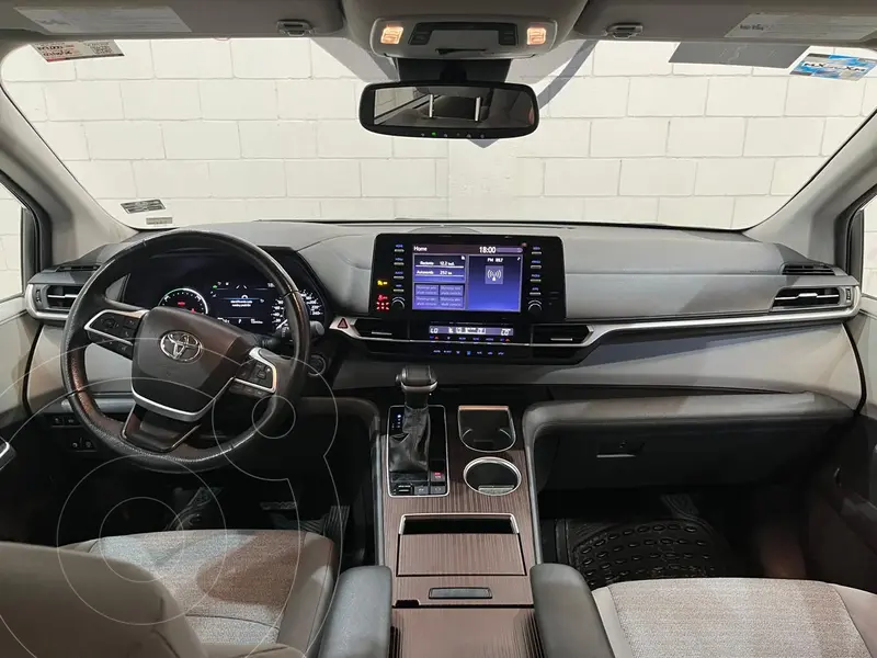 toyota sienna-hev