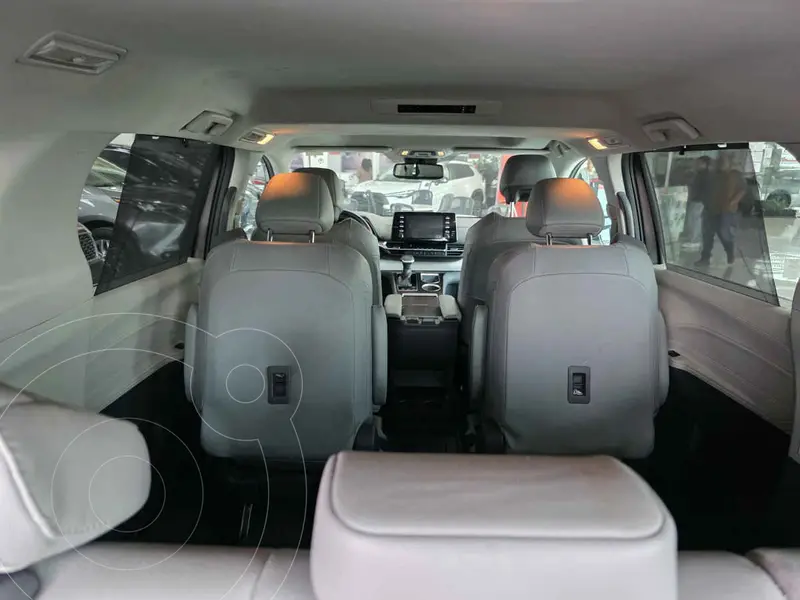 toyota sienna-hev