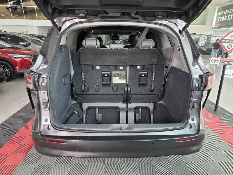 toyota sienna-hev
