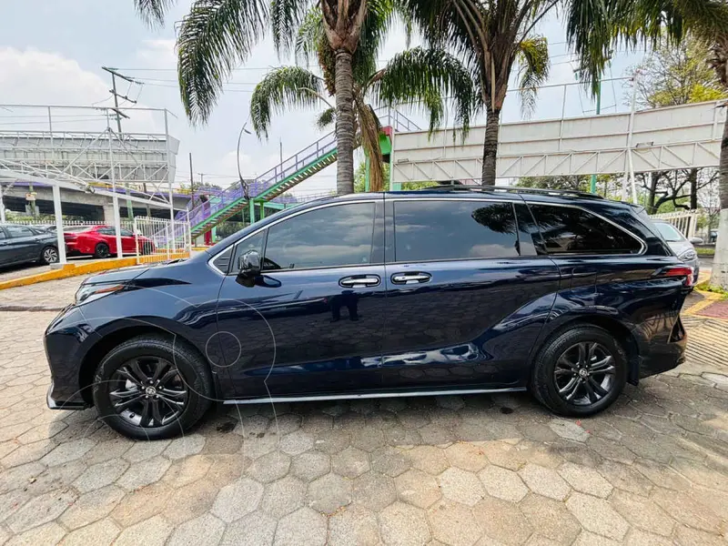toyota sienna-hev